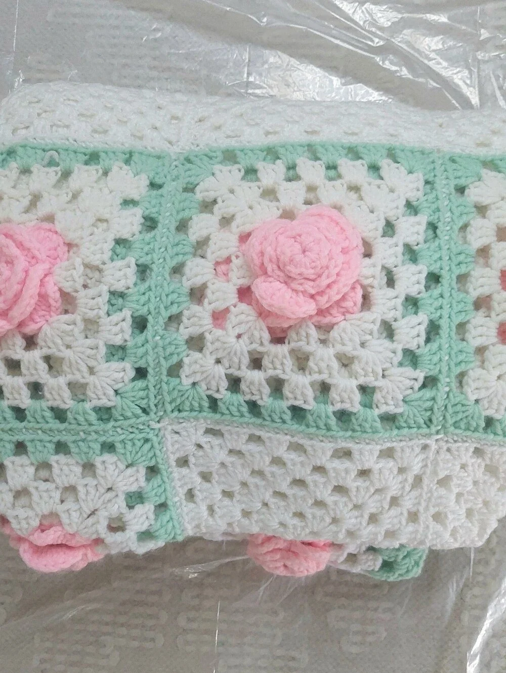 Handmade Knit 3D Pink Rose Throw Blanket! 60